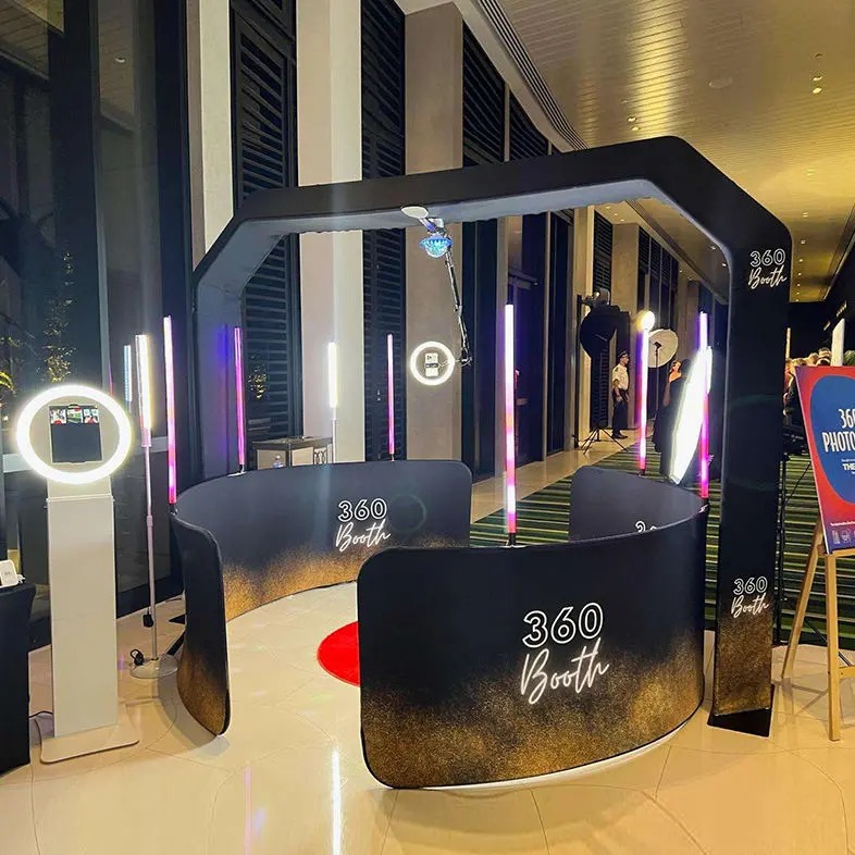 Advanced 360 Degree Photobooth With Machine Video Camera Enclosure Backdrop and Overhead 360 Photo Booth