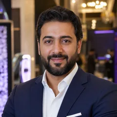 Ahmed R. customer portrait
